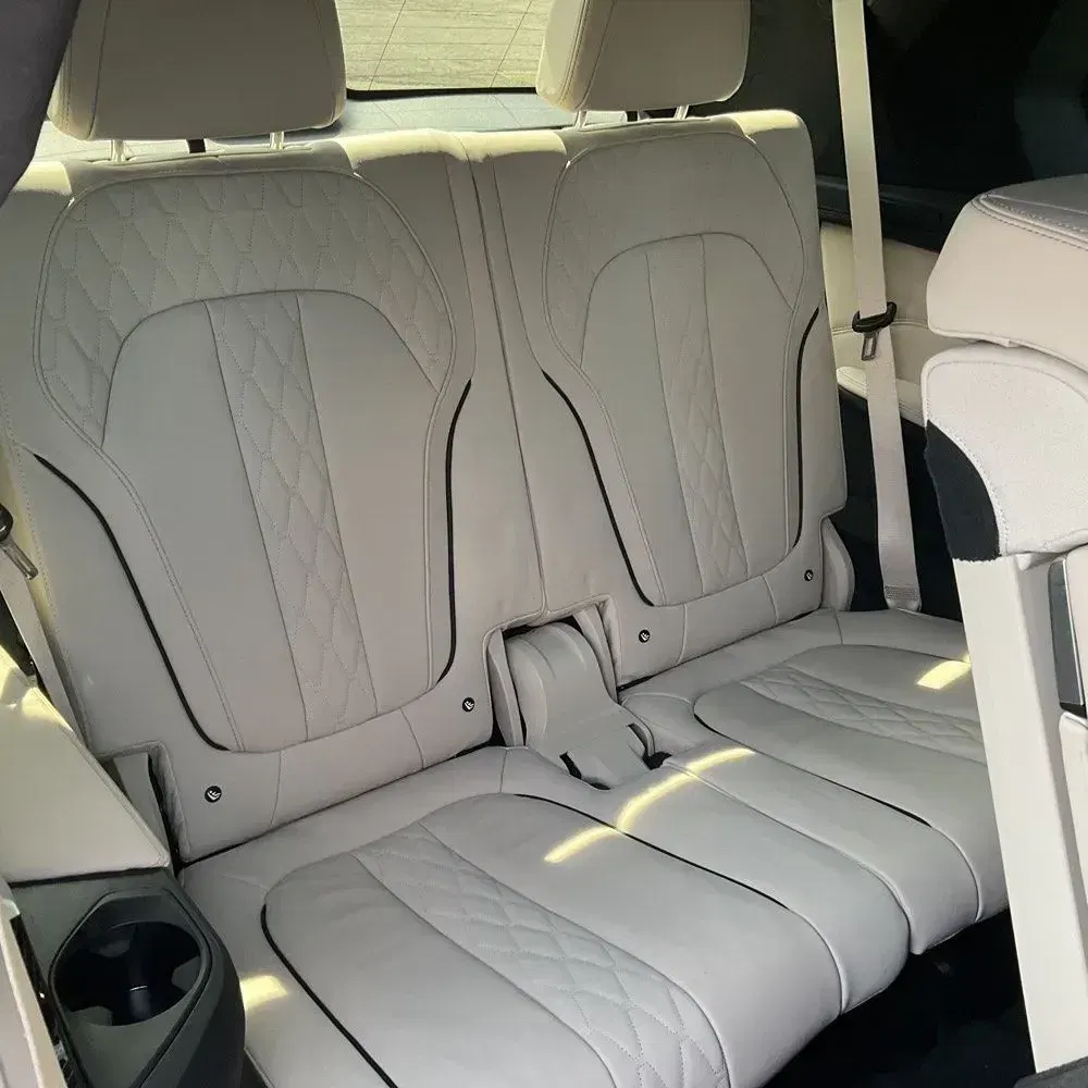 2021 BMW X7 M50i