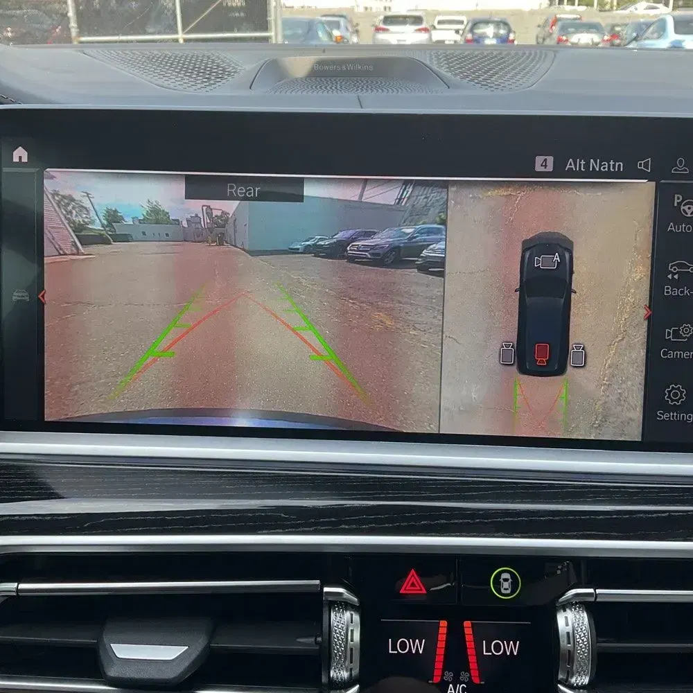 2021 BMW X7 M50i