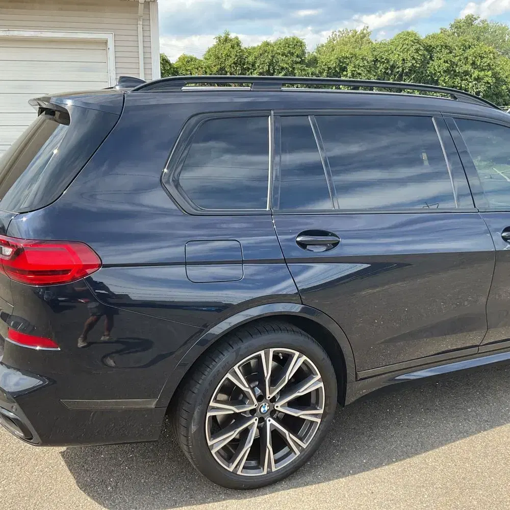2021 BMW X7 M50i