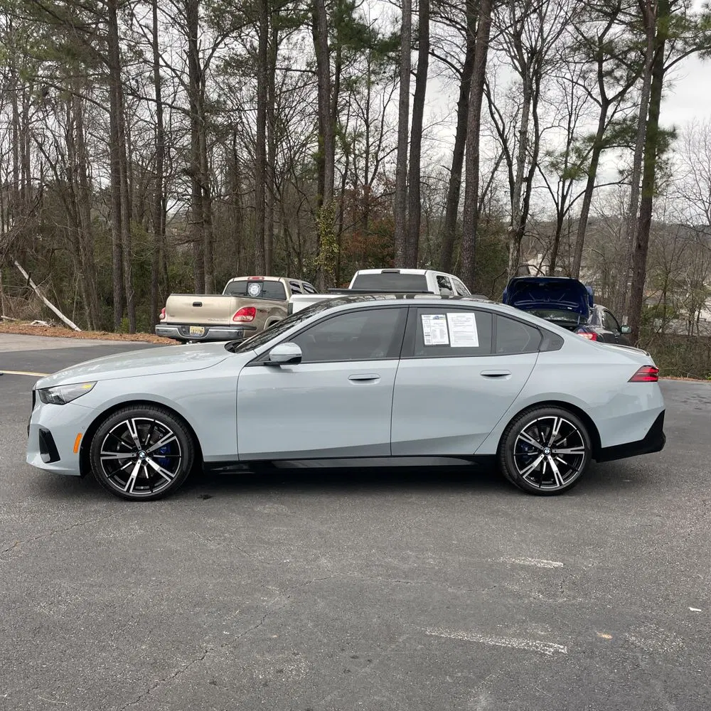 2024 BMW 5-Series 530i