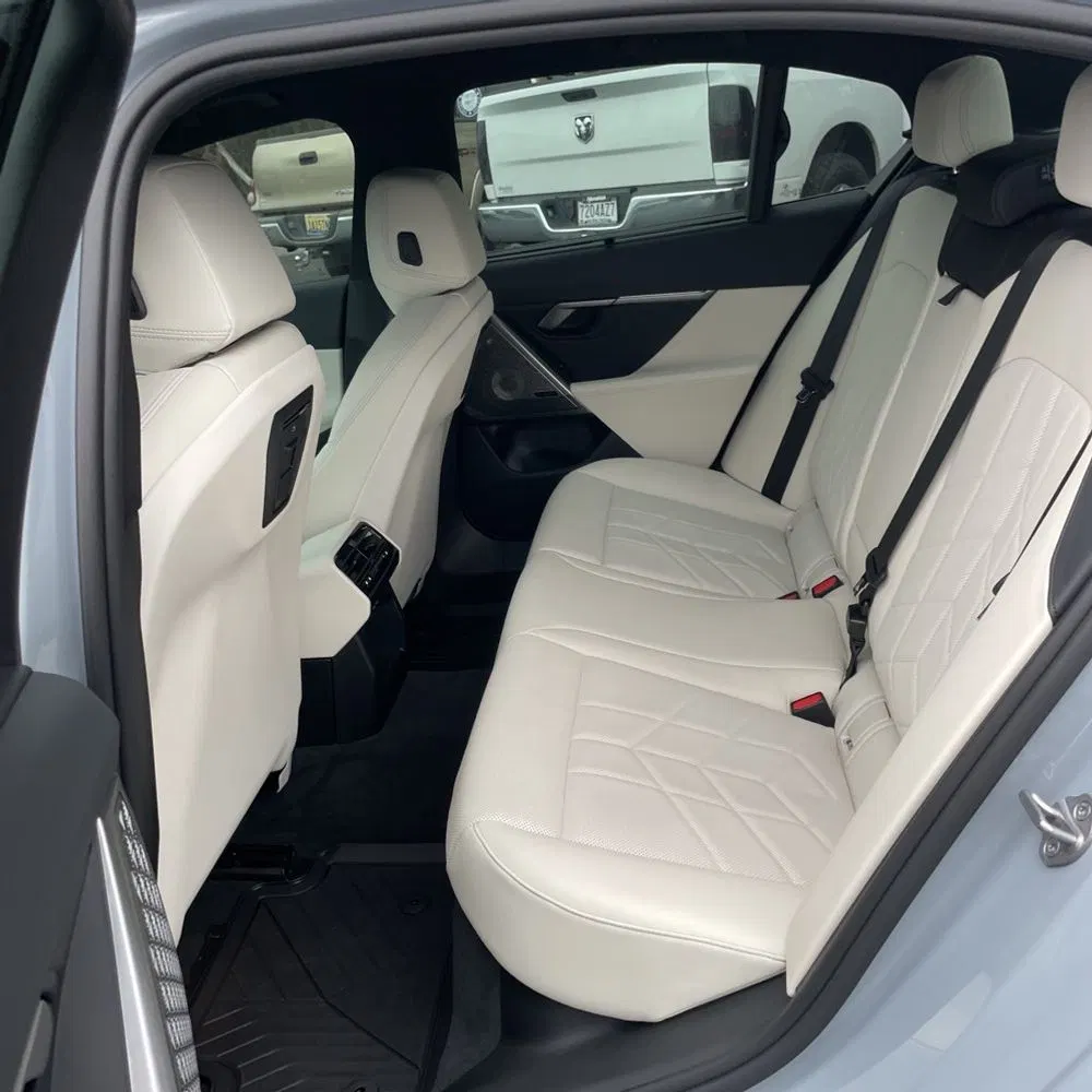 2024 BMW 5-Series 530i