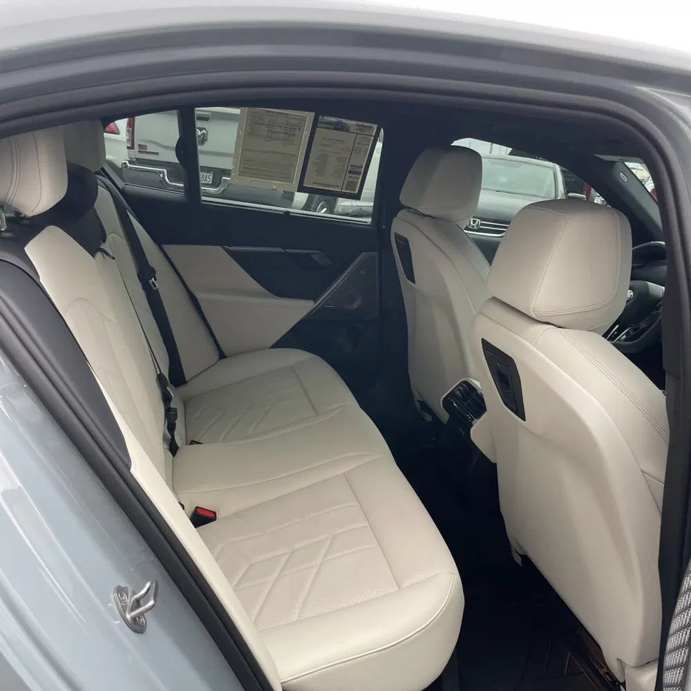 2024 BMW 5-Series 530i