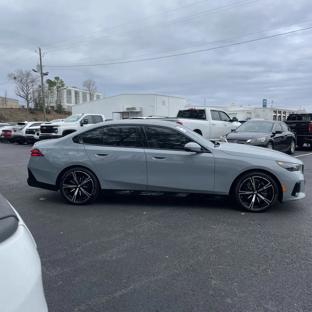 2024 BMW 5-Series 530i