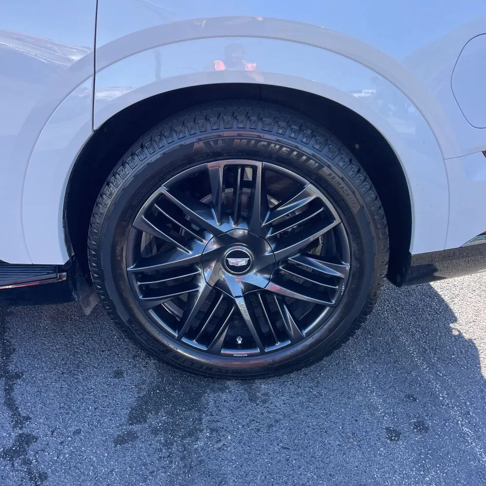 2025 Cadillac Escalade IQ Sport 1