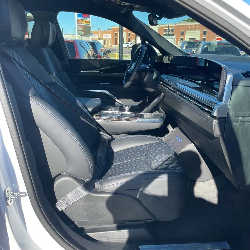 2025 Cadillac Escalade IQ Sport 1