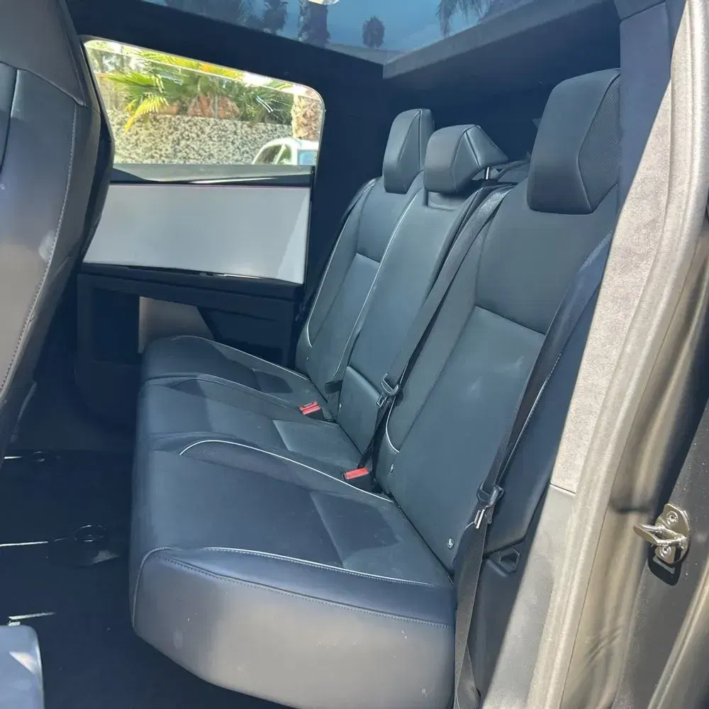 2024 Tesla Cybertruck Base