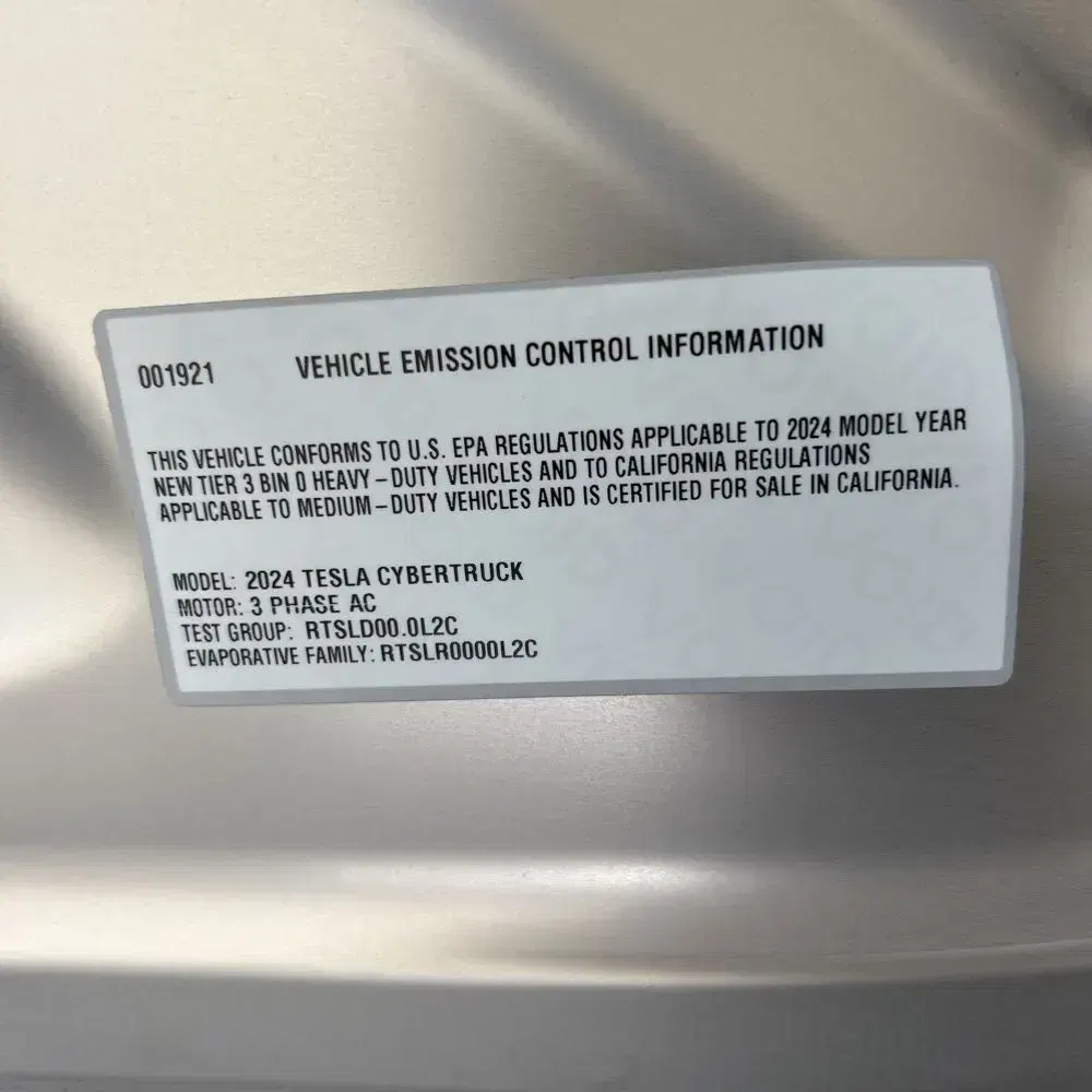2024 Tesla Cybertruck Base