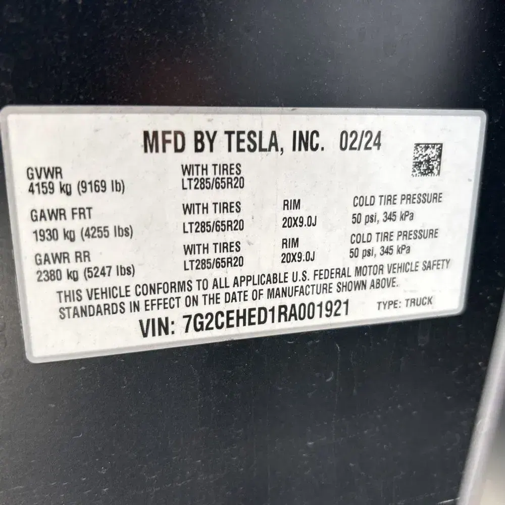 2024 Tesla Cybertruck Base