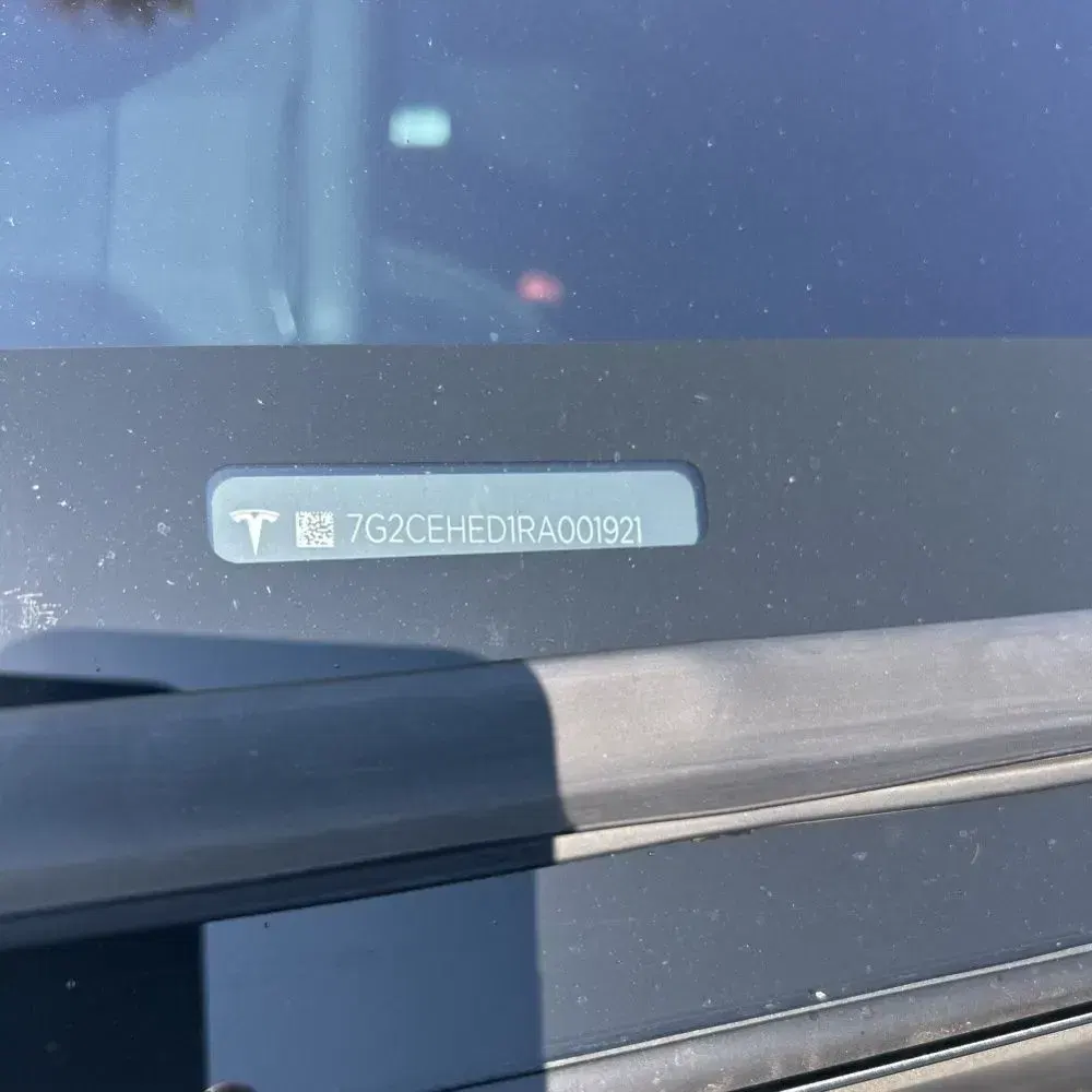 2024 Tesla Cybertruck Base