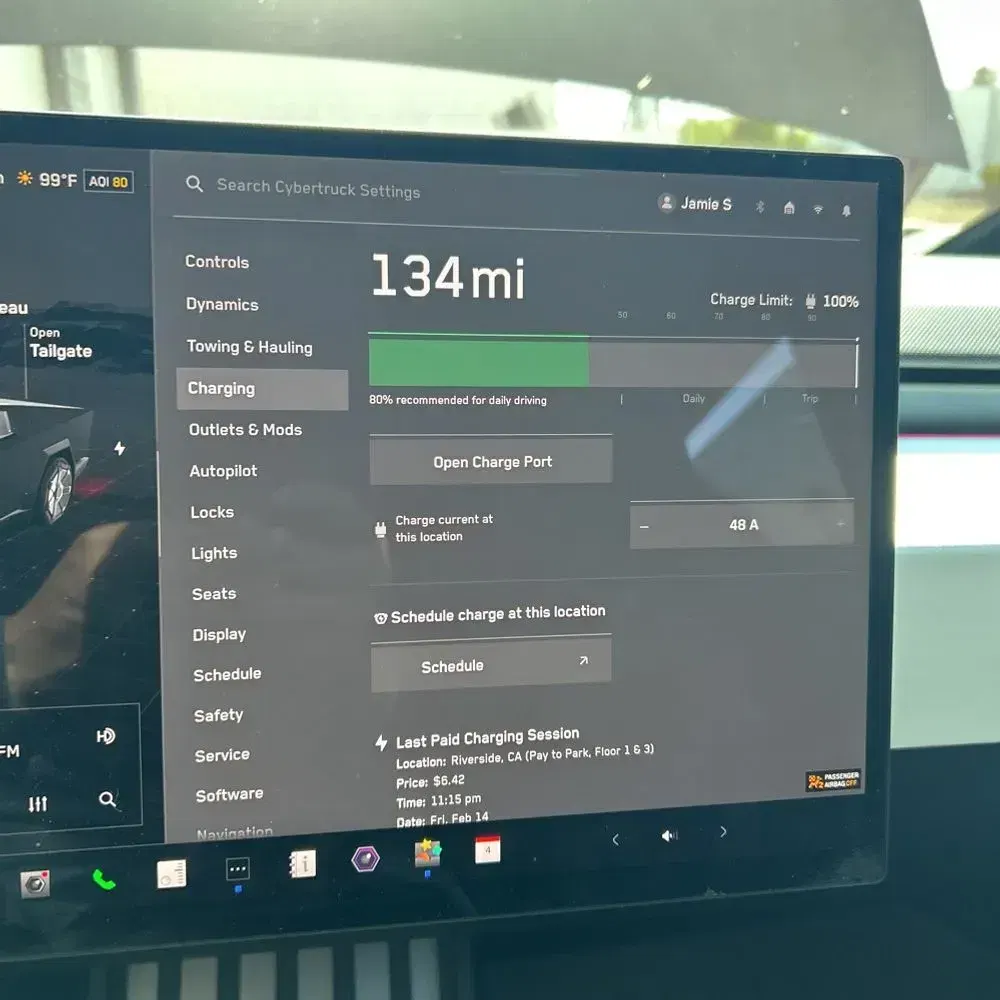 2024 Tesla Cybertruck Base