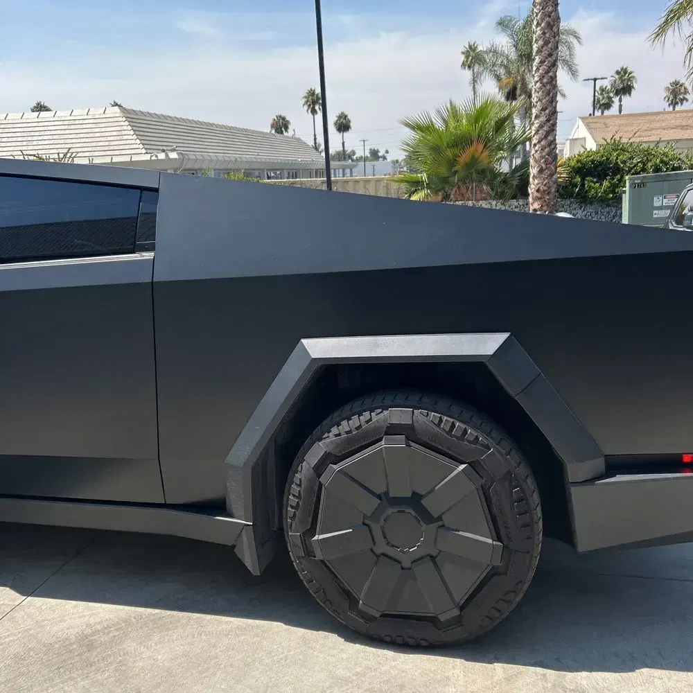 2024 Tesla Cybertruck Base