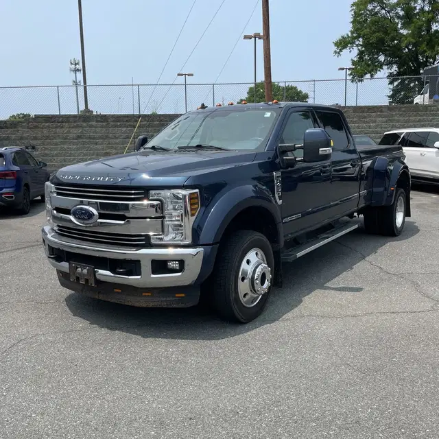 2019 Ford F-450 Super Duty Lariat