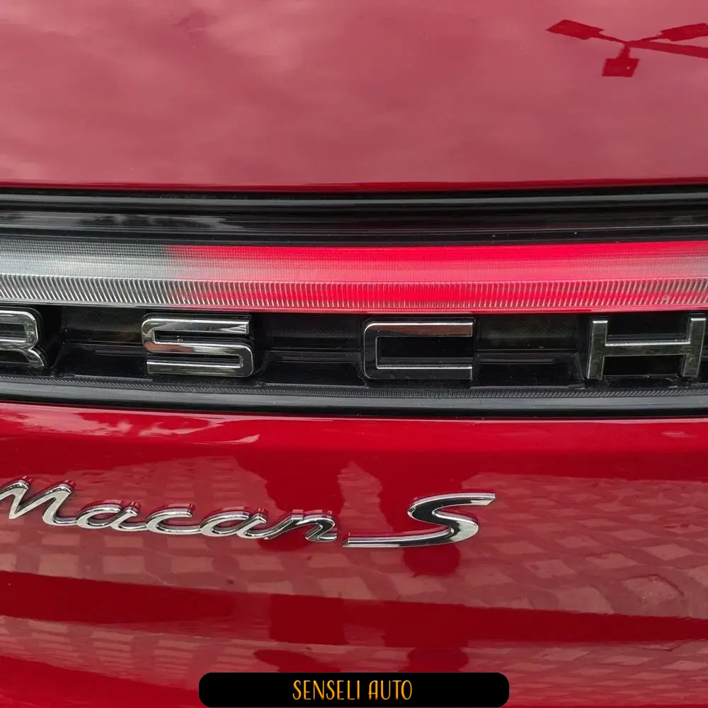 2024 Porsche Macan S