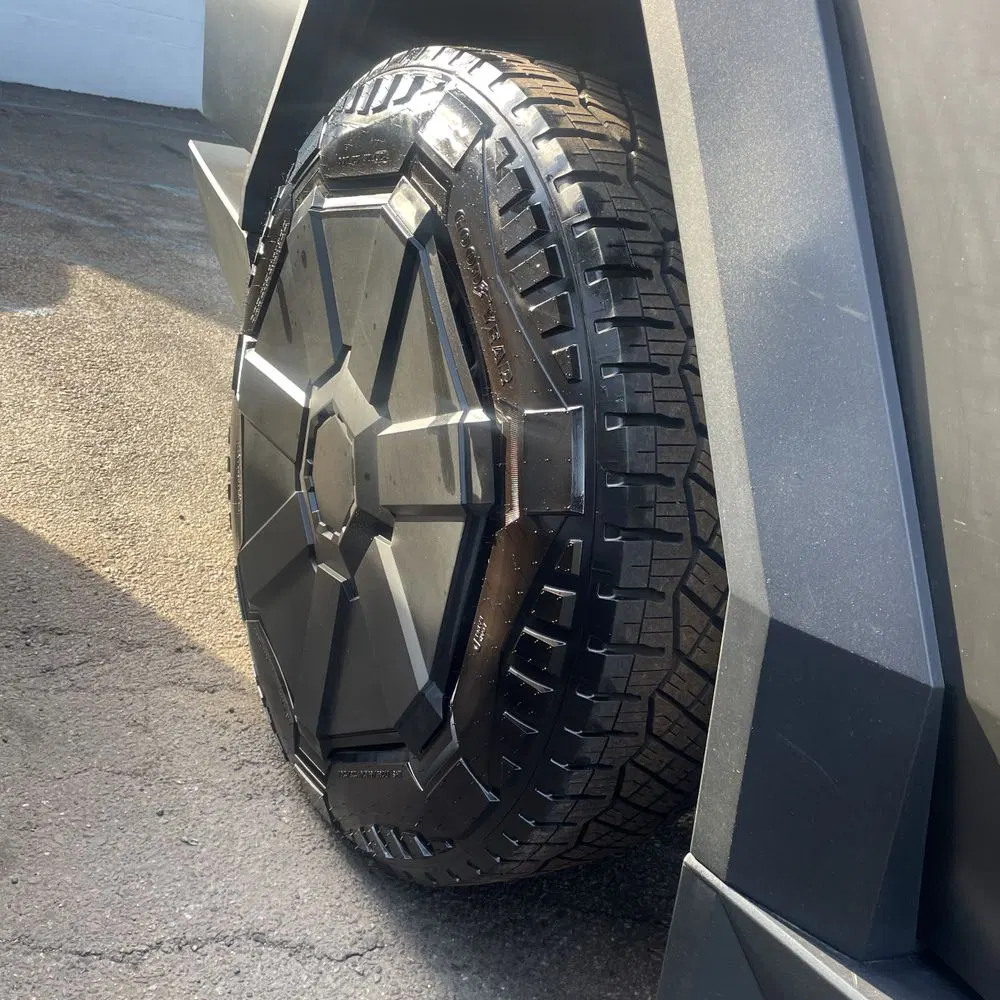 2024 Tesla Cybertruck CyberBeast