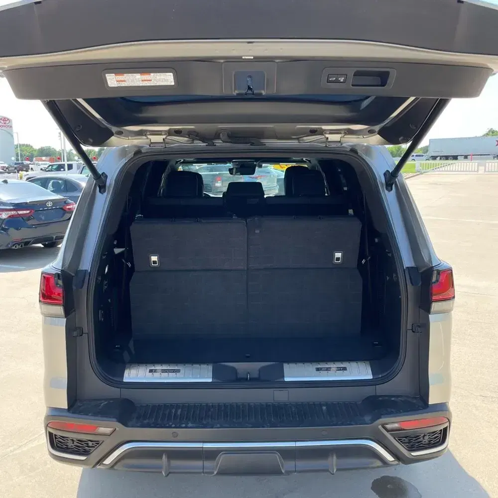 2024 Lexus LX 600 F SPORT Handling