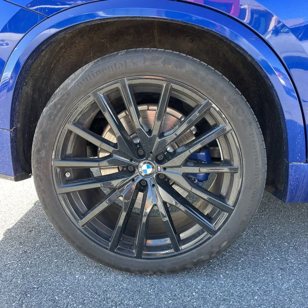 2024 BMW X5 M60i