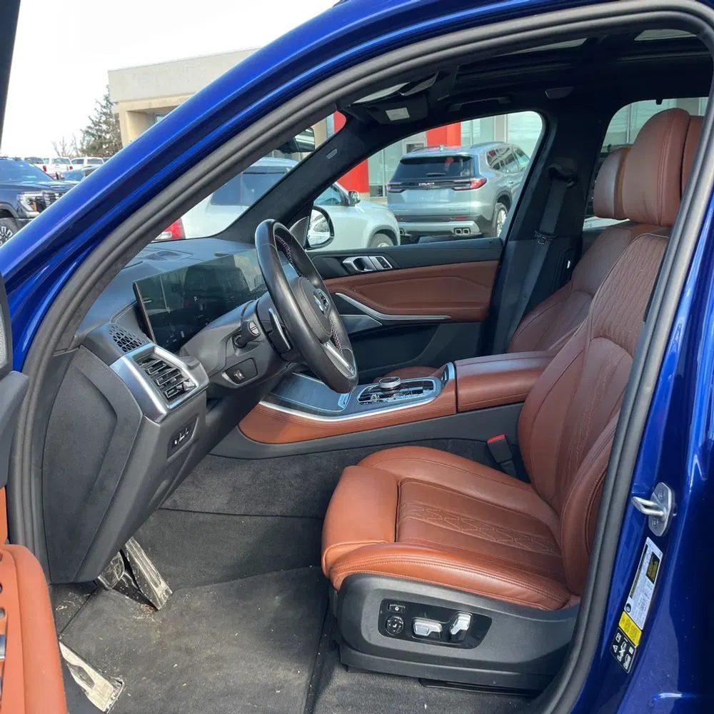 2024 BMW X5 M60i