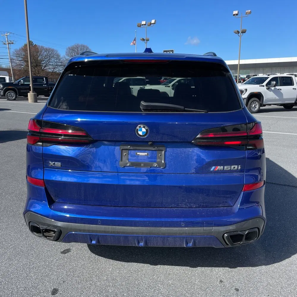 2024 BMW X5 M60i