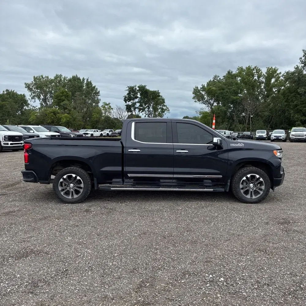 2022 Chevrolet Silverado 1500 High Country