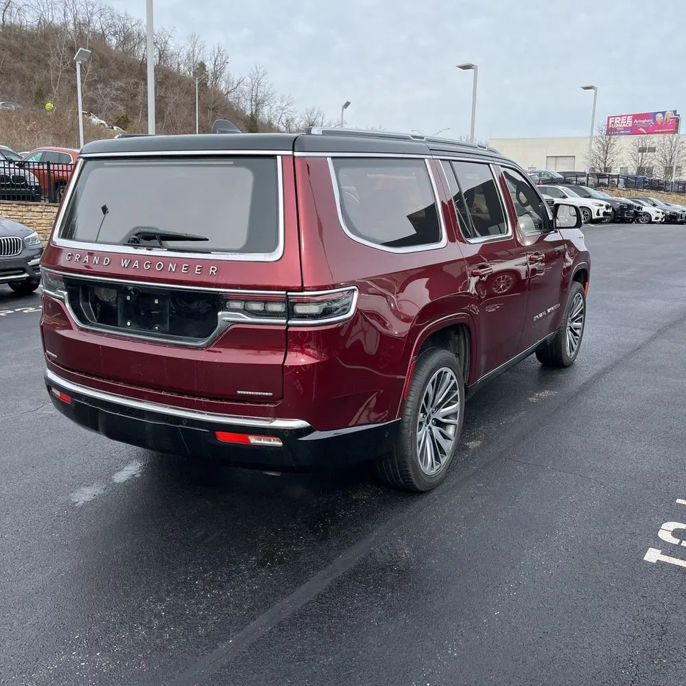 2022 Jeep Grand Wagoneer Series III
