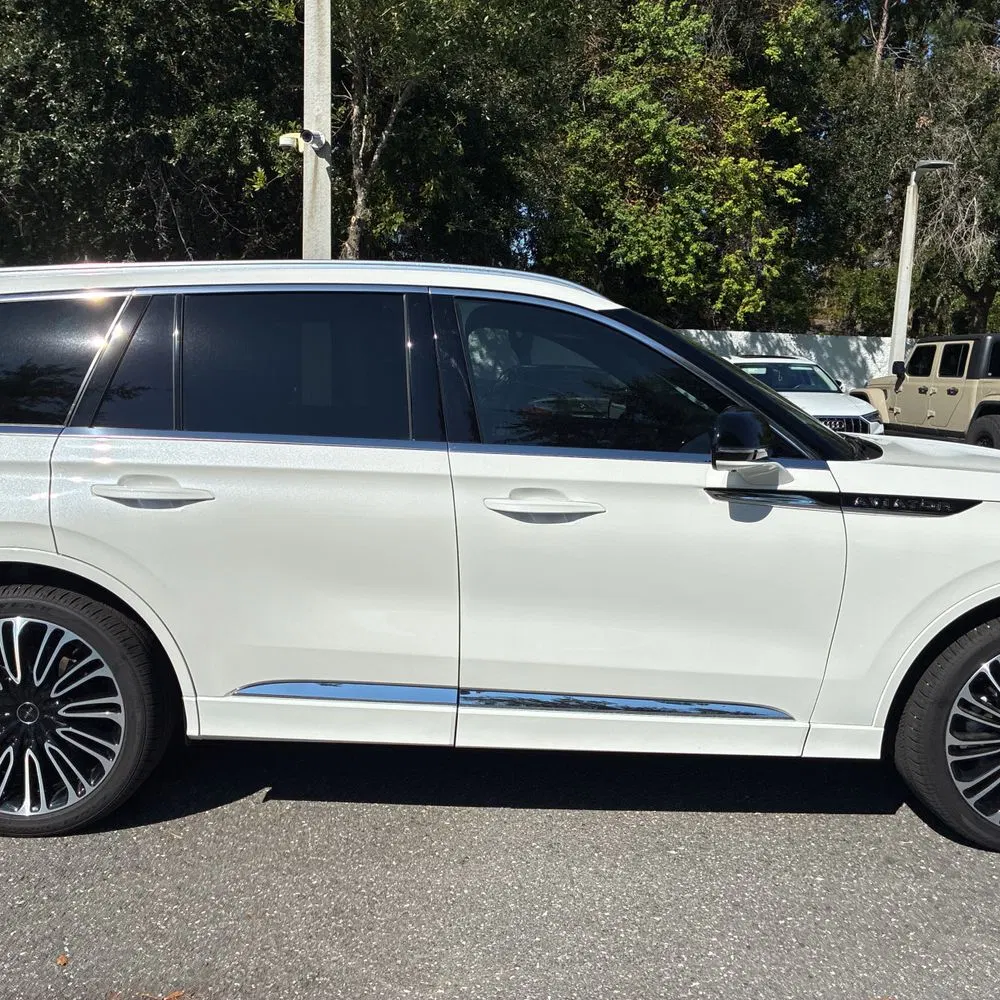 2025 Lincoln Aviator Black Label