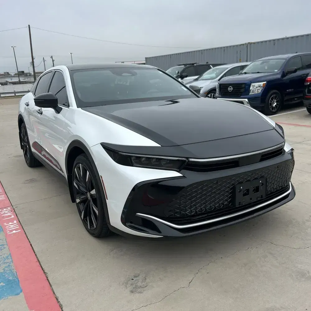 2025 Toyota Crown Platinum