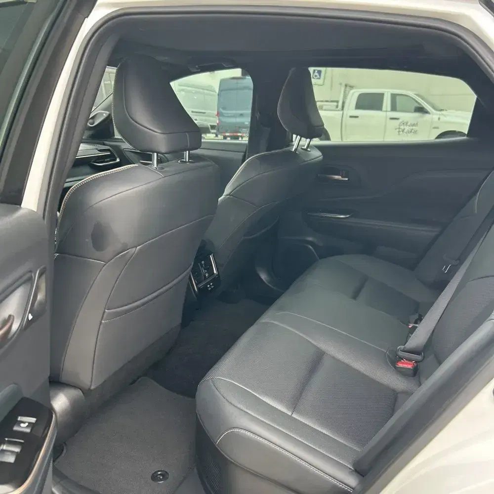 2025 Toyota Crown Platinum
