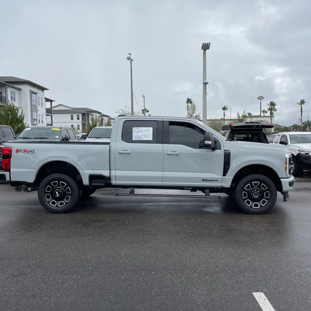 2025 Ford F-350 Super Duty Platinum