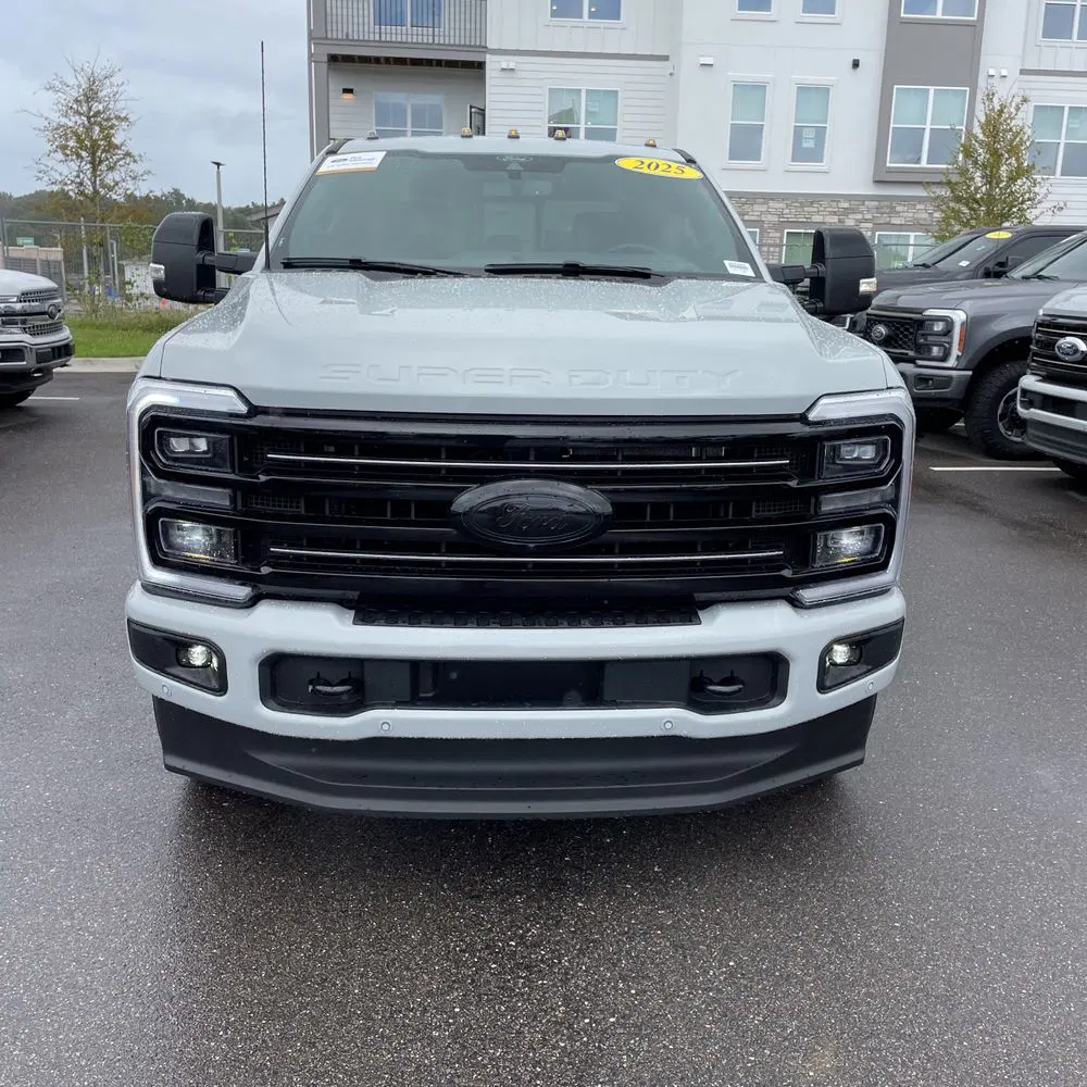 2025 Ford F-350 Super Duty Platinum