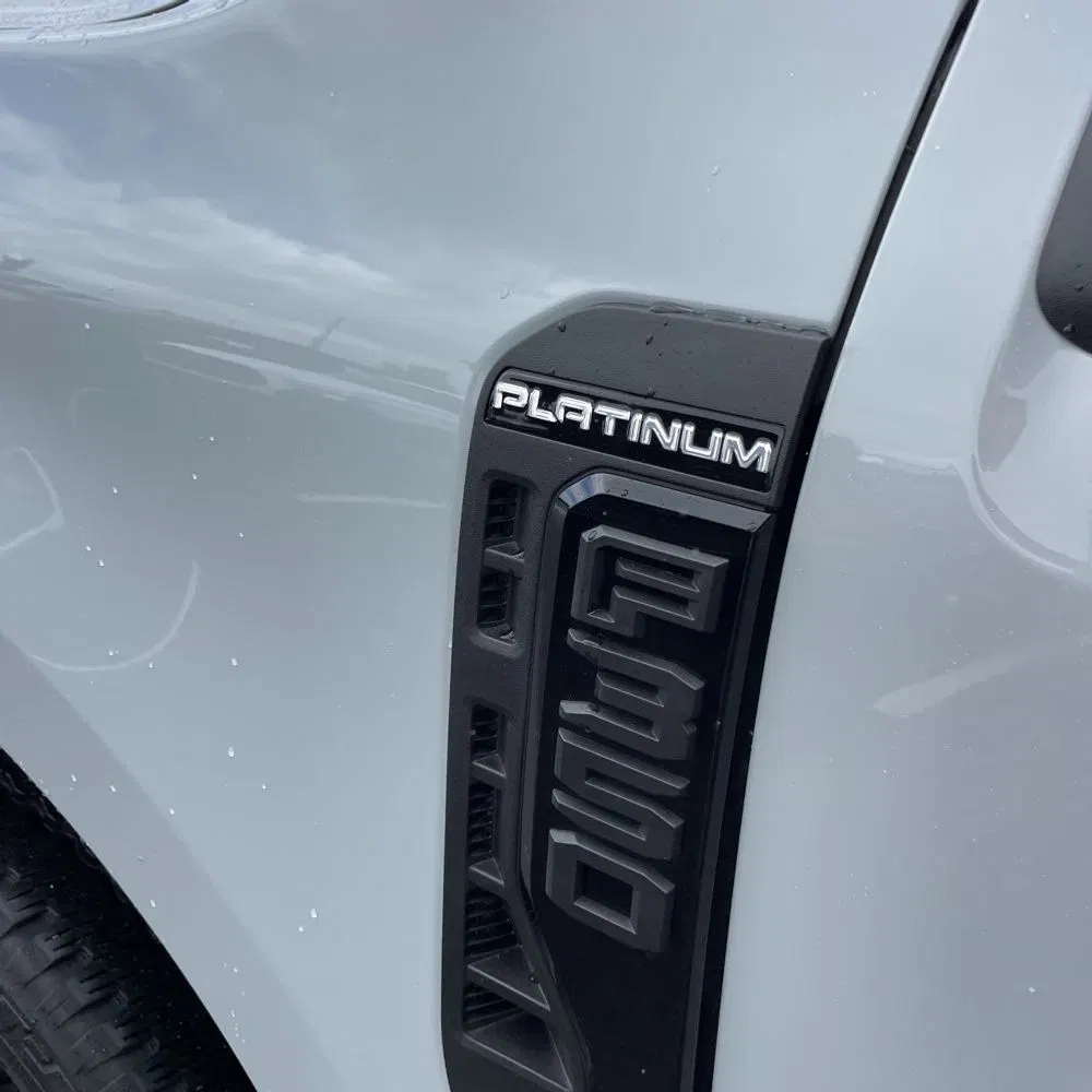 2025 Ford F-350 Super Duty Platinum