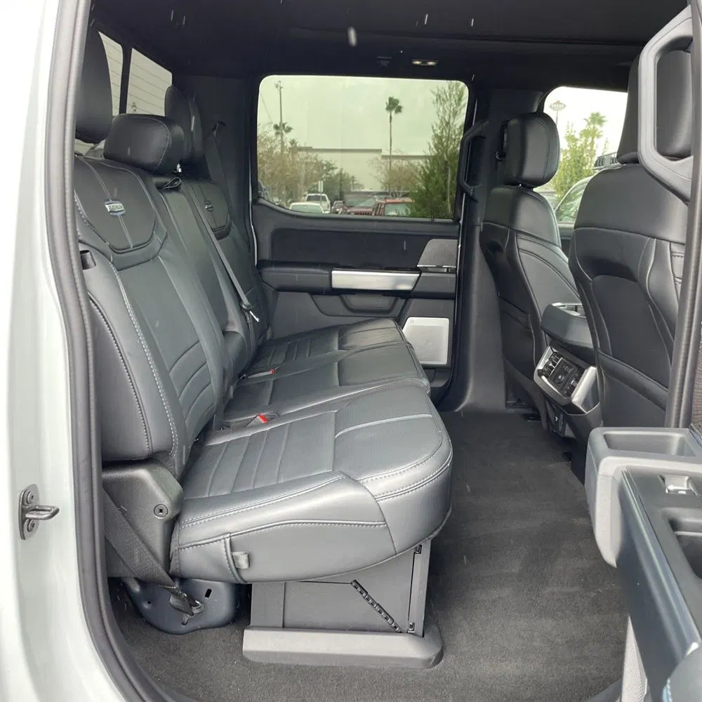 2025 Ford F-350 Super Duty Platinum