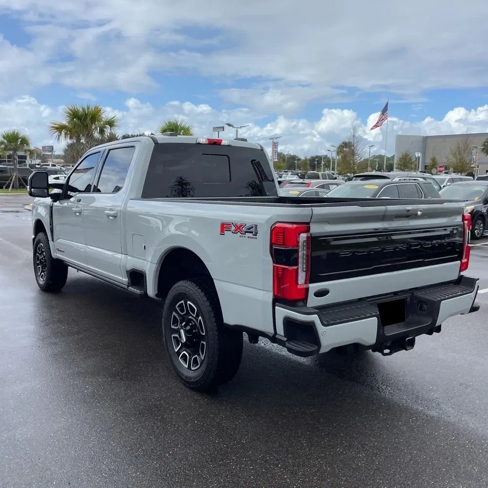 2025 Ford F-350 Super Duty Platinum