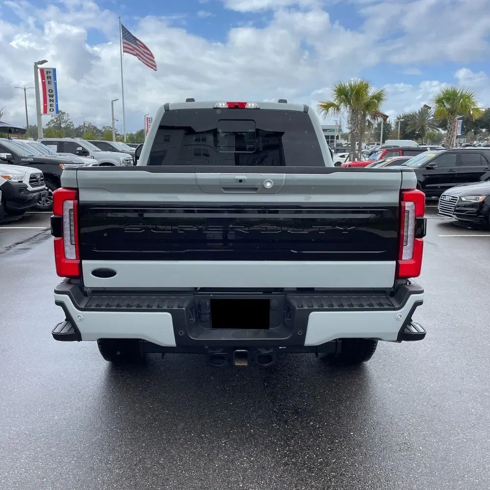 2025 Ford F-350 Super Duty Platinum