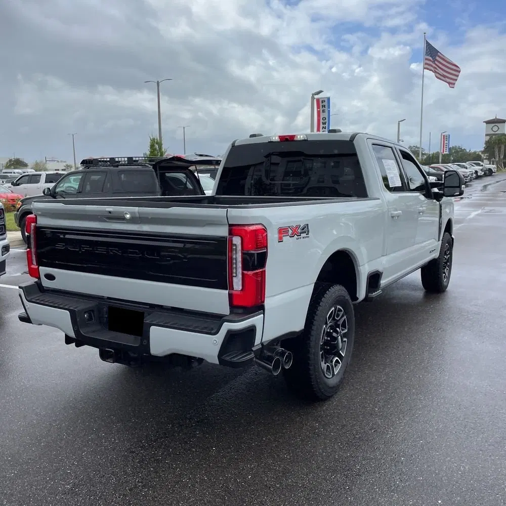 2025 Ford F-350 Super Duty Platinum