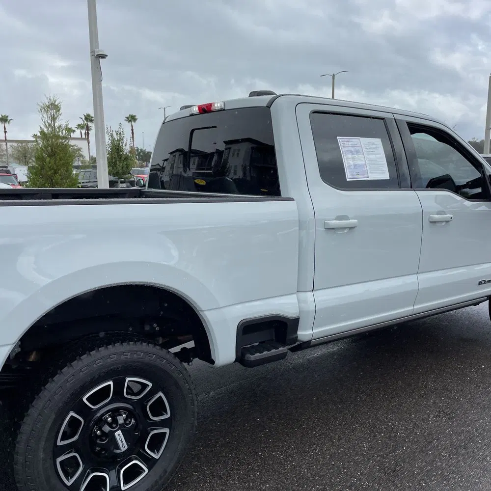 2025 Ford F-350 Super Duty Platinum