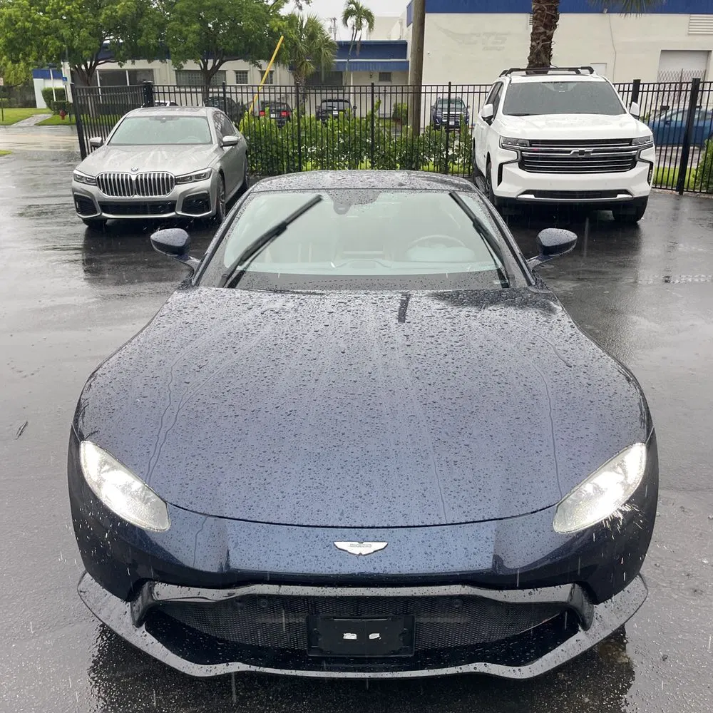 2020 Aston Martin Vantage Base