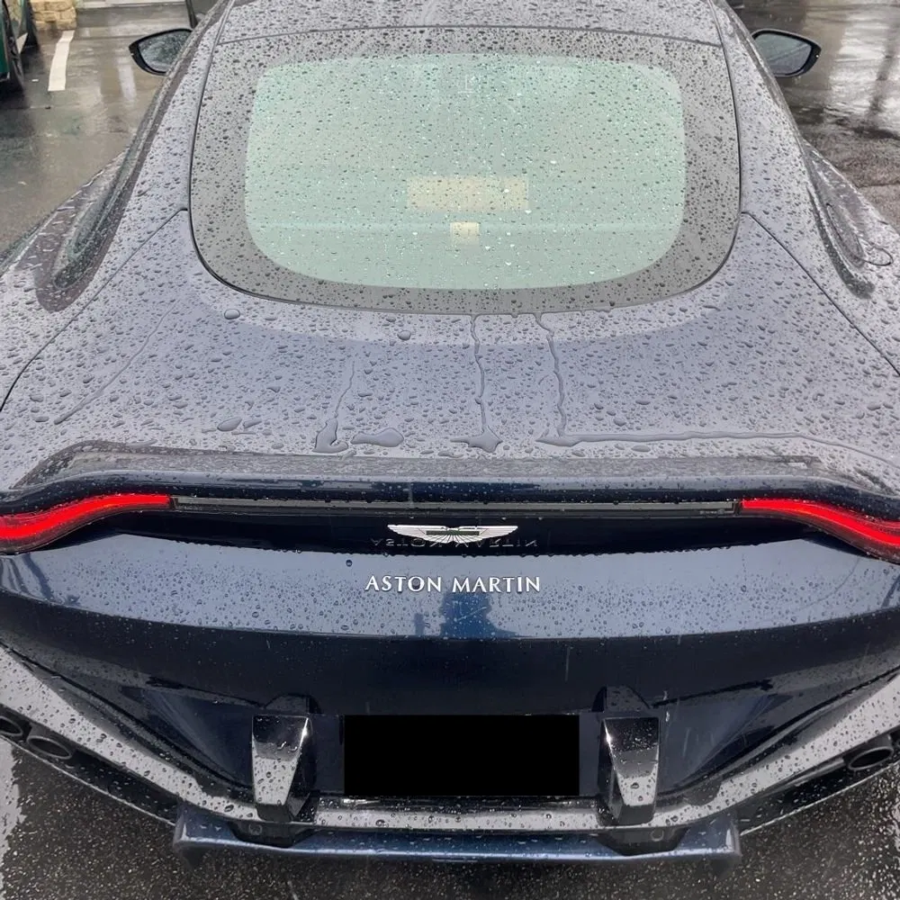 2020 Aston Martin Vantage Base