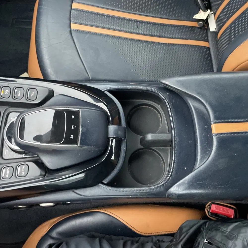 2020 Aston Martin Vantage Base