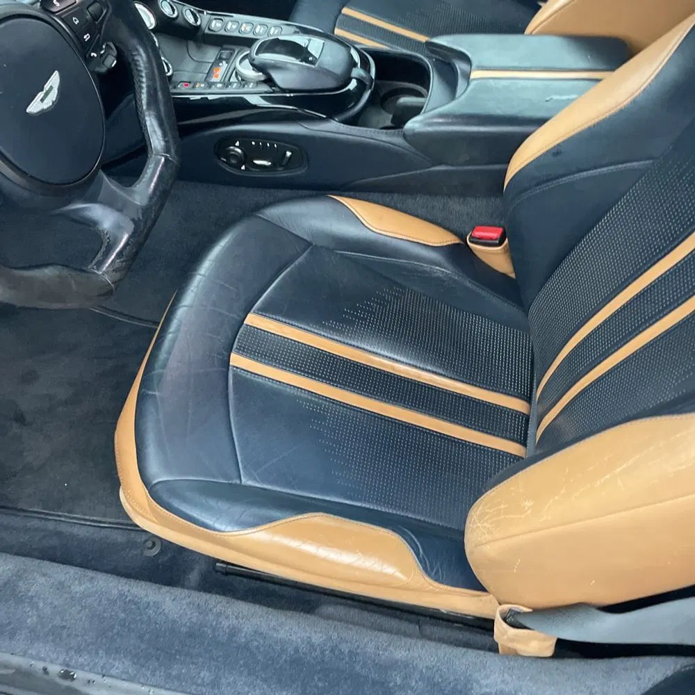 2020 Aston Martin Vantage Base