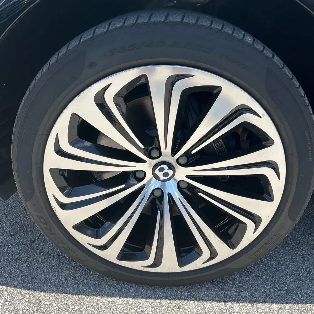2021 Bentley Bentayga V8