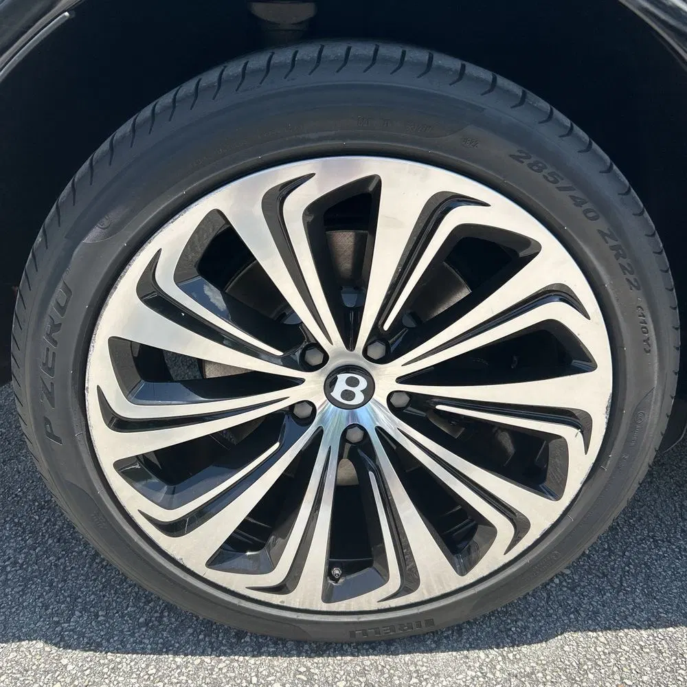 2021 Bentley Bentayga V8