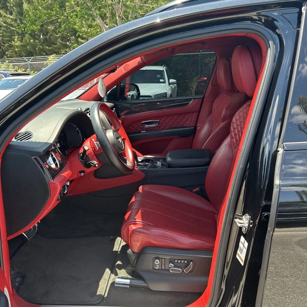 2021 Bentley Bentayga V8