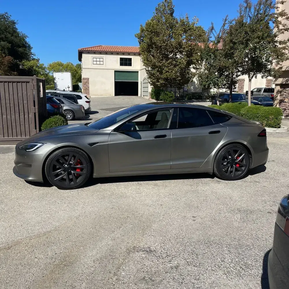 2023 Tesla Model S Plaid