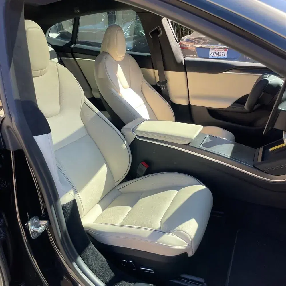 2023 Tesla Model S Plaid