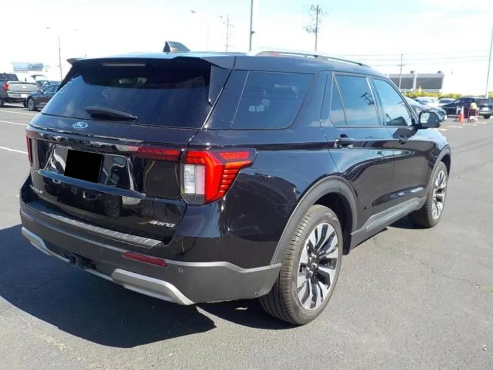 2025 Ford Explorer Platinum