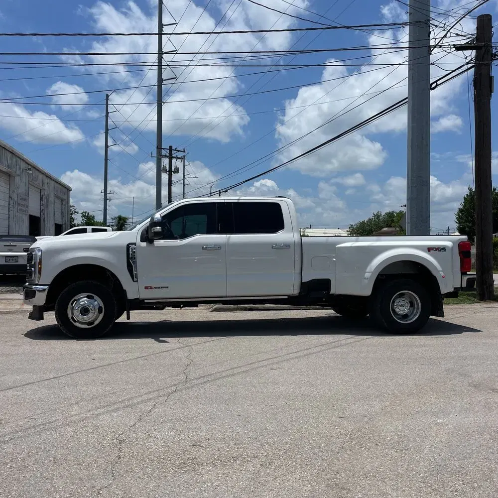 2024 Ford F-350 Super Duty Lariat