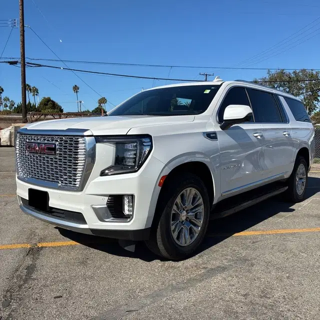 2023 GMC Yukon XL Denali