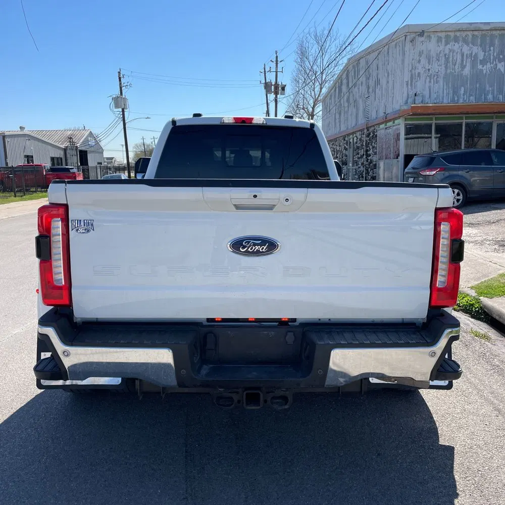 2023 Ford F-350 Super Duty Lariat