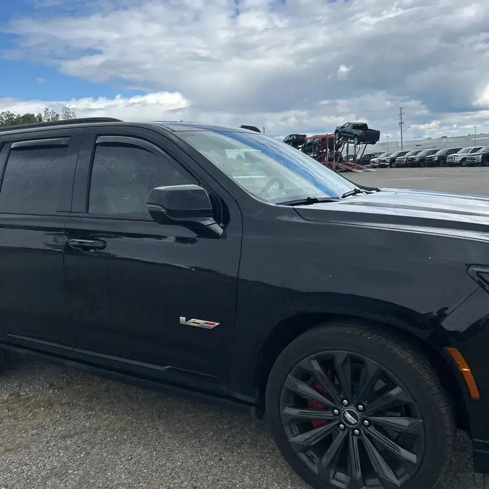 2025 Cadillac Escalade V-Sport