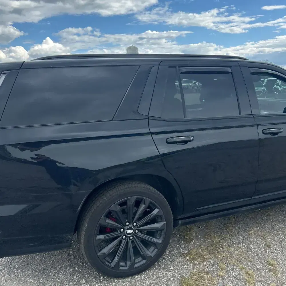 2025 Cadillac Escalade V-Sport